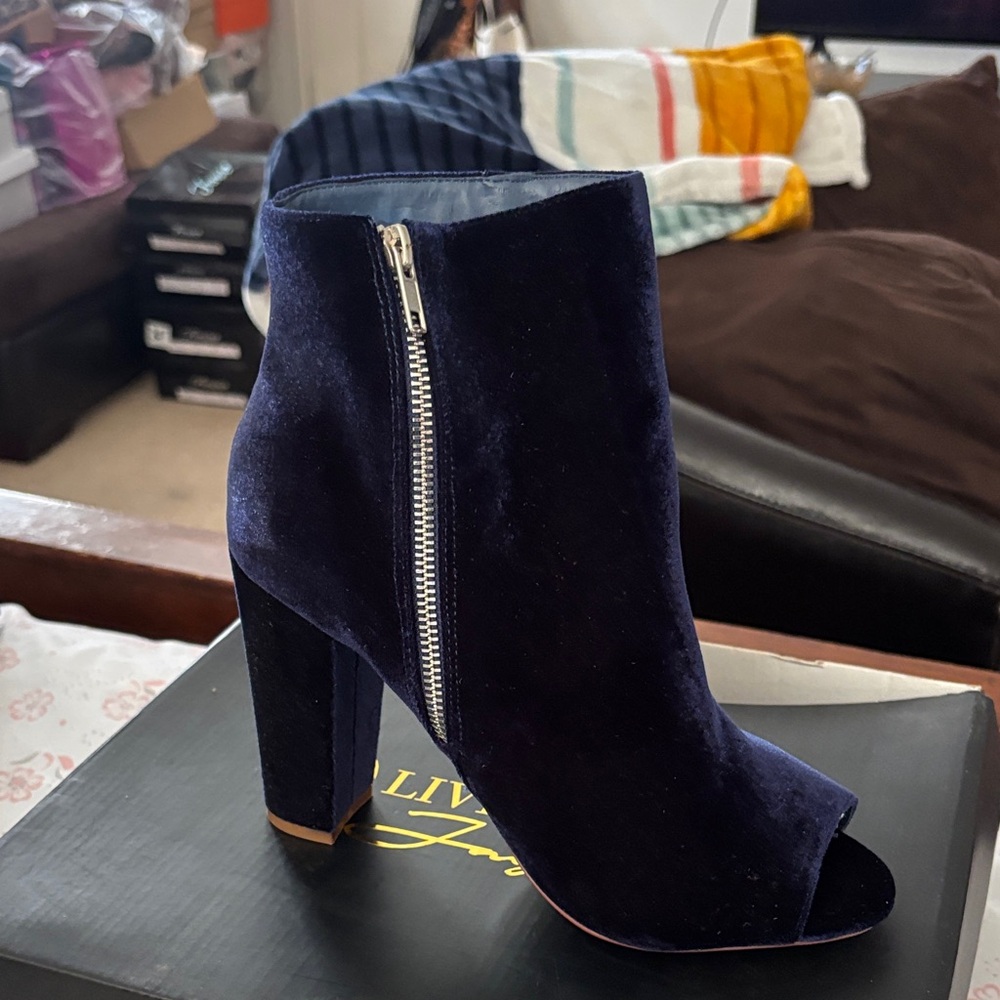 Luxurious Velvet Ankle Booties - Midnight Blue